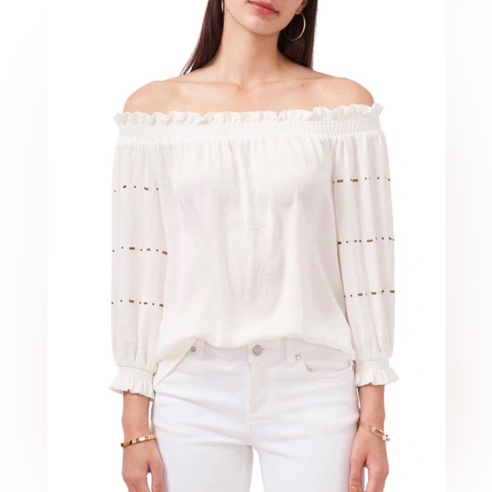 Vince Camuto Off The Shoulder Ruffle Blouse in New Ivory. NWT. Size XL